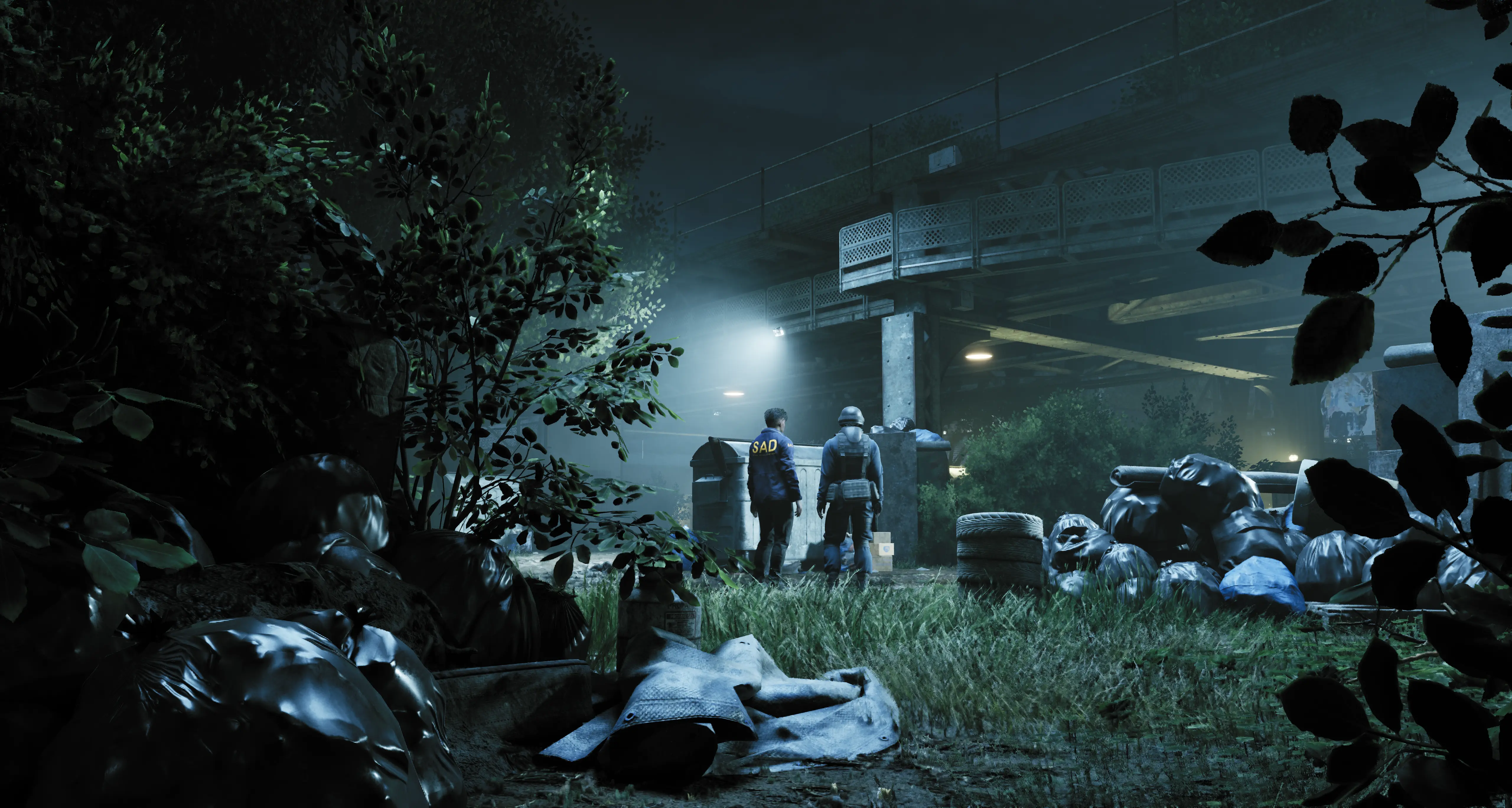 Two SAD agents searching for someone in litter-covered bushes in Hunter: The Reckoning - Deathwish game by TEYON
